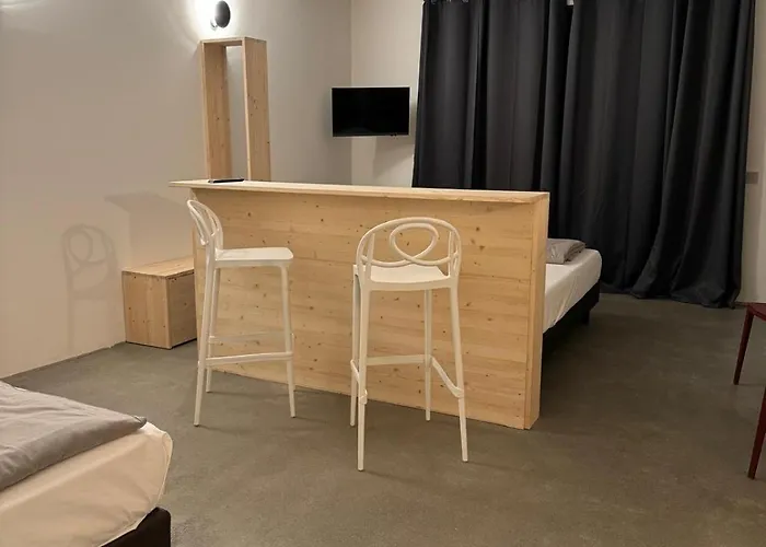 Caffè E Vino Alloggio per agriturismo Sondrio