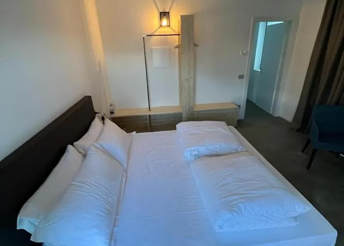 Lantgård Caffe E Vino *