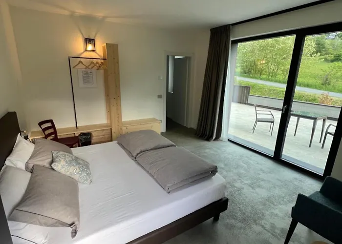 Lantgård Caffe E Vino *