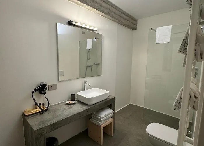 Caffe E Vino Lantgård Sondrio