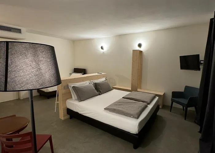 Caffe E Vino Sondrio