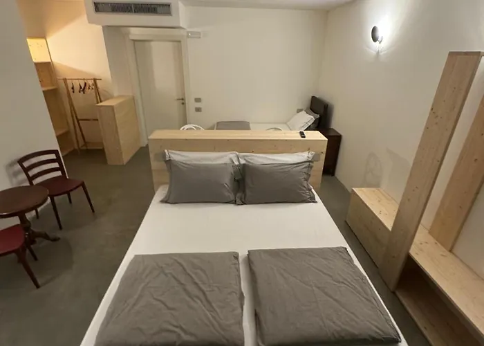 Caffe E Vino * Sondrio